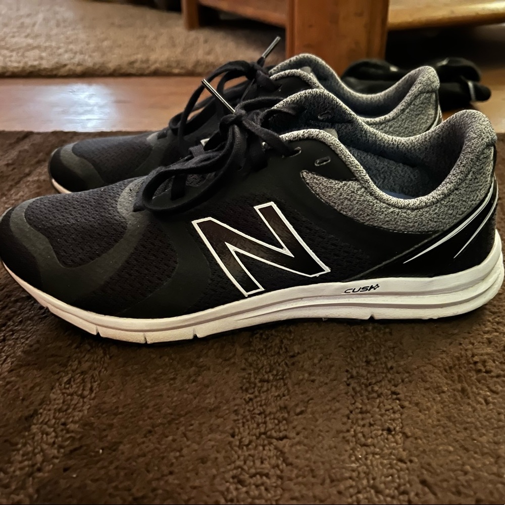 New Balance Womens 635 V2 W635CB2 Black Running Shoes Sneaker (Size 9)